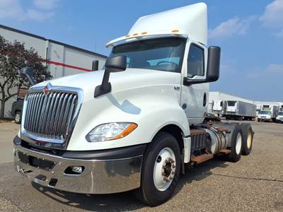 International LT625 Day Cab Truck - 400HP, 10 Speed Automatic