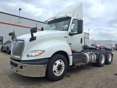 International LT625 Day Cab Truck - 400HP, 10 Speed Automatic