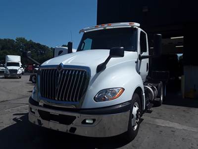 International LT625 Day Cab Truck - 430HP, 10 Speed Automatic