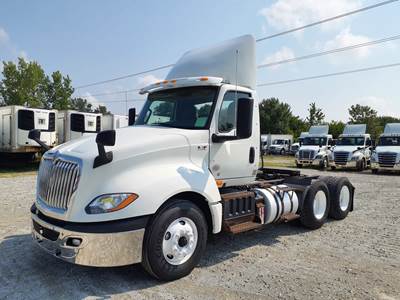 International LT625 Day Cab Truck - 400HP, 10 Speed Automatic