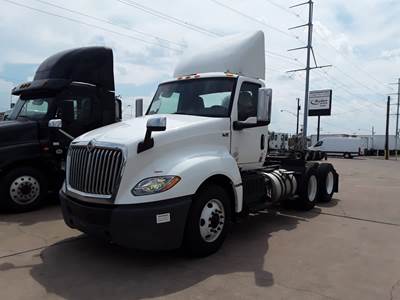 International LT625 Day Cab Truck - 400HP, 10 Speed Automatic