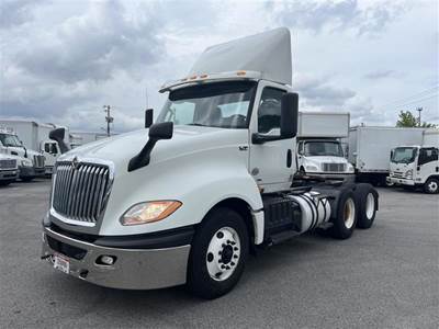 International LT625 Day Cab Truck - 430HP, 10 Speed Automatic