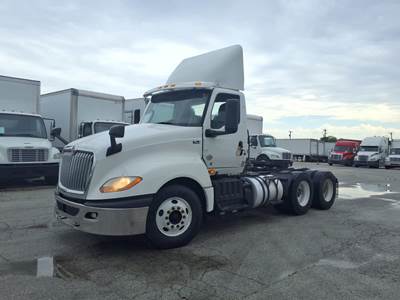International LT625 Day Cab Truck - 400HP, 10 Speed Automatic