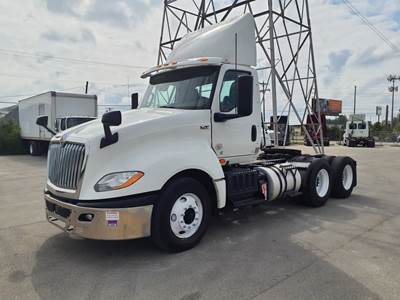 International LT625 Day Cab Truck - 400HP, 10 Speed Automatic