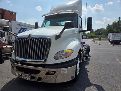 International LT625 Day Cab Truck - 400HP, 10 Speed Automatic