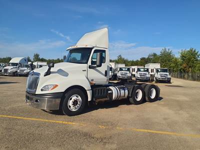 International LT625 Day Cab Truck - 400HP, 10 Speed Automatic