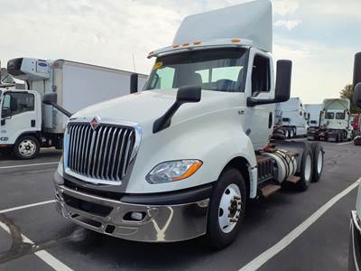 International LT625 Day Cab Truck - 400HP, 10 Speed Automatic