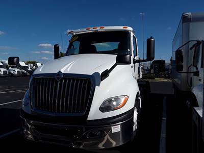 International LT625 Day Cab Truck - 400HP, 10 Speed Automatic