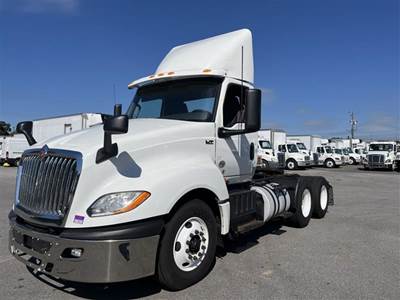 International LT625 Day Cab Truck - 400HP, 10 Speed Automatic