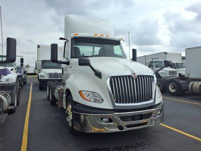 International LT625 Day Cab Truck - 450HP, 12 Speed Automatic