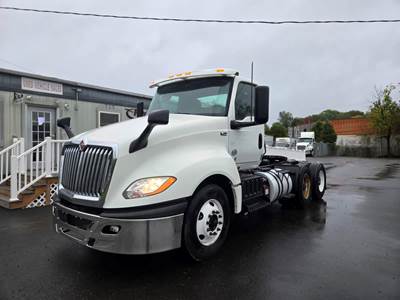International LT625 Day Cab Truck - 400HP, 10 Speed Automatic