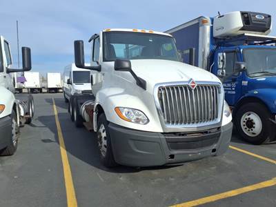 International LT625 Day Cab Truck - 450HP, 10 Speed Manual
