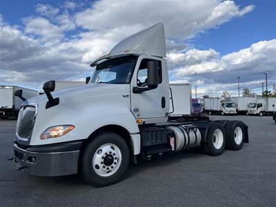International LT625 Day Cab Truck - 400HP, 10 Speed Automatic