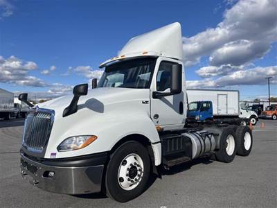 International LT625 Day Cab Truck - 400HP, 10 Speed Automatic
