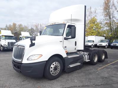 International LT625 Day Cab Truck - 400HP, 12 Speed Automatic