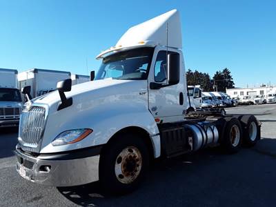 International LT625 Day Cab Truck - 400HP, 10 Speed Automatic