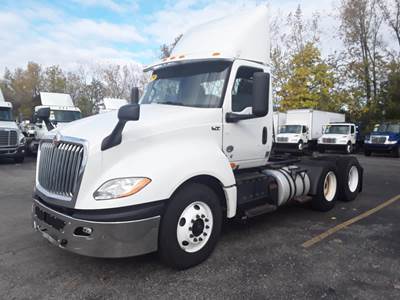 International LT625 Day Cab Truck - 400HP, 10 Speed Automatic