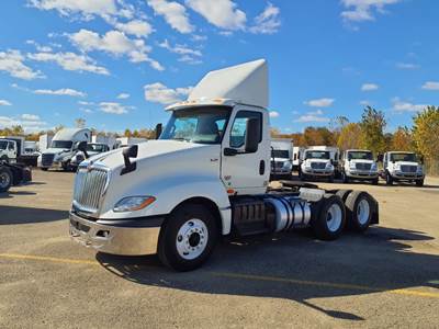 International LT625 Day Cab Truck - 400HP, 10 Speed Automatic