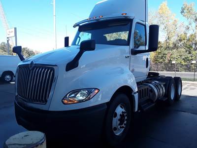 International LT625 Day Cab Truck - 400HP, 10 Speed Automatic