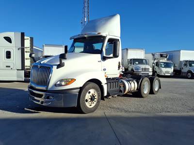 International LT625 Day Cab Truck - 400HP, 10 Speed Automatic