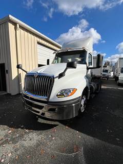 International LT625 Day Cab Truck - 400HP, 10 Speed Automatic