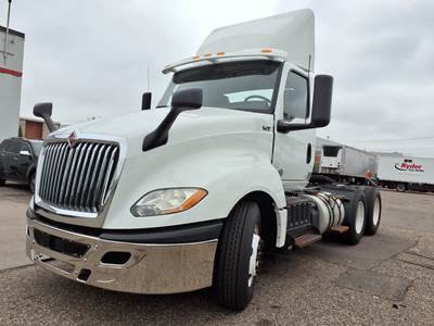 International LT625 Day Cab Truck - 400HP, 10 Speed Automatic