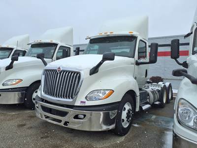 International LT625 Day Cab Truck - 400HP, 10 Speed Automatic