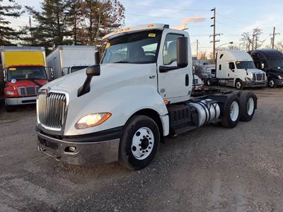 International LT625 Day Cab Truck - 400HP, 10 Speed Automatic