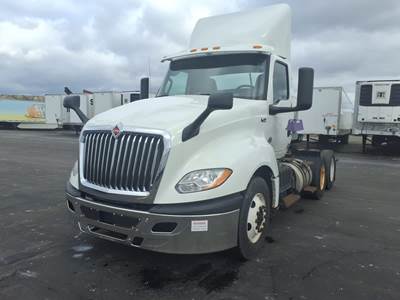 International LT625 Day Cab Truck - 400HP, 10 Speed Automatic