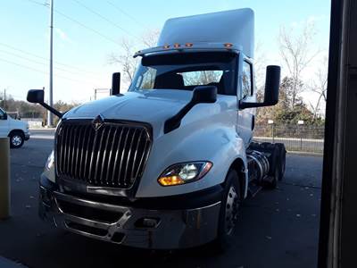 International LT625 Day Cab Truck - 400HP, 10 Speed Automatic