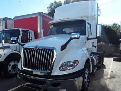 International LT625 Day Cab Truck - 400HP, 10 Speed Automatic