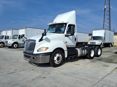 International LT625 Day Cab Truck - 400HP, 10 Speed Automatic