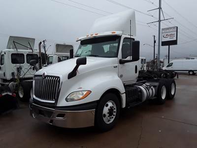 International LT625 Day Cab Truck - 400HP, 10 Speed Automatic