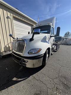 International LT625 Day Cab Truck - 430HP, 10 Speed Automatic