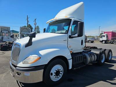International LT625 Day Cab Truck - 430HP, 10 Speed Automatic