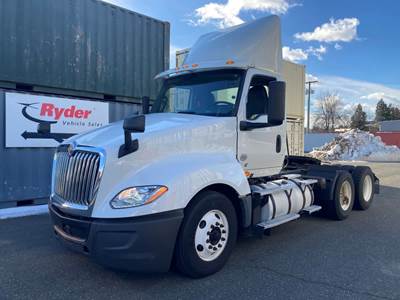 International LT625 Day Cab Truck - 400HP, 10 Speed Automatic