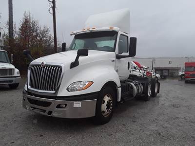 International LT625 Day Cab Truck - 400HP, 10 Speed Automatic