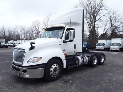 International LT625 Day Cab Truck - 450HP, 10 Speed Automatic