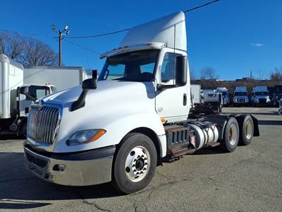 International LT625 Day Cab Truck - 400HP, 10 Speed Automatic