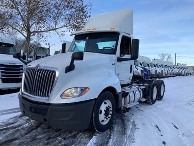 International LT625 Day Cab Truck - 400HP, 10 Speed Automatic