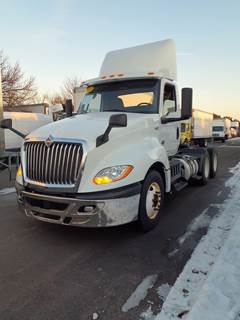 International LT625 Day Cab Truck - 400HP, 10 Speed Automatic