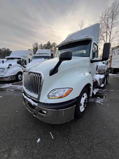 International LT625 Day Cab Truck - 430HP, 10 Speed Automatic