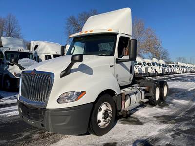 International LT625 Day Cab Truck - 400HP, 10 Speed Automatic