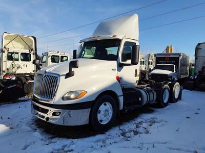 International LT625 Day Cab Truck - 400HP, 10 Speed Automatic