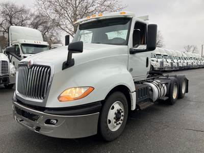 International LT625 Day Cab Truck - 400HP, 10 Speed Automatic
