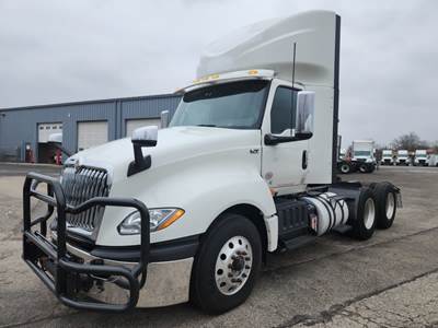 International LT625 Day Cab Truck - 450HP, 10 Speed Automatic