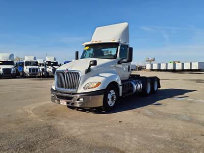 International LT625 Day Cab Truck - 430HP, 10 Speed Automatic