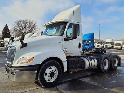 International LT625 Day Cab Truck - 400HP, 10 Speed Automatic