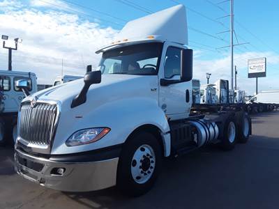 International LT625 Day Cab Truck - 400HP, 10 Speed Automatic