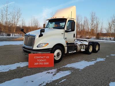 International LT625 Day Cab Truck - 400HP, 10 Speed Automatic